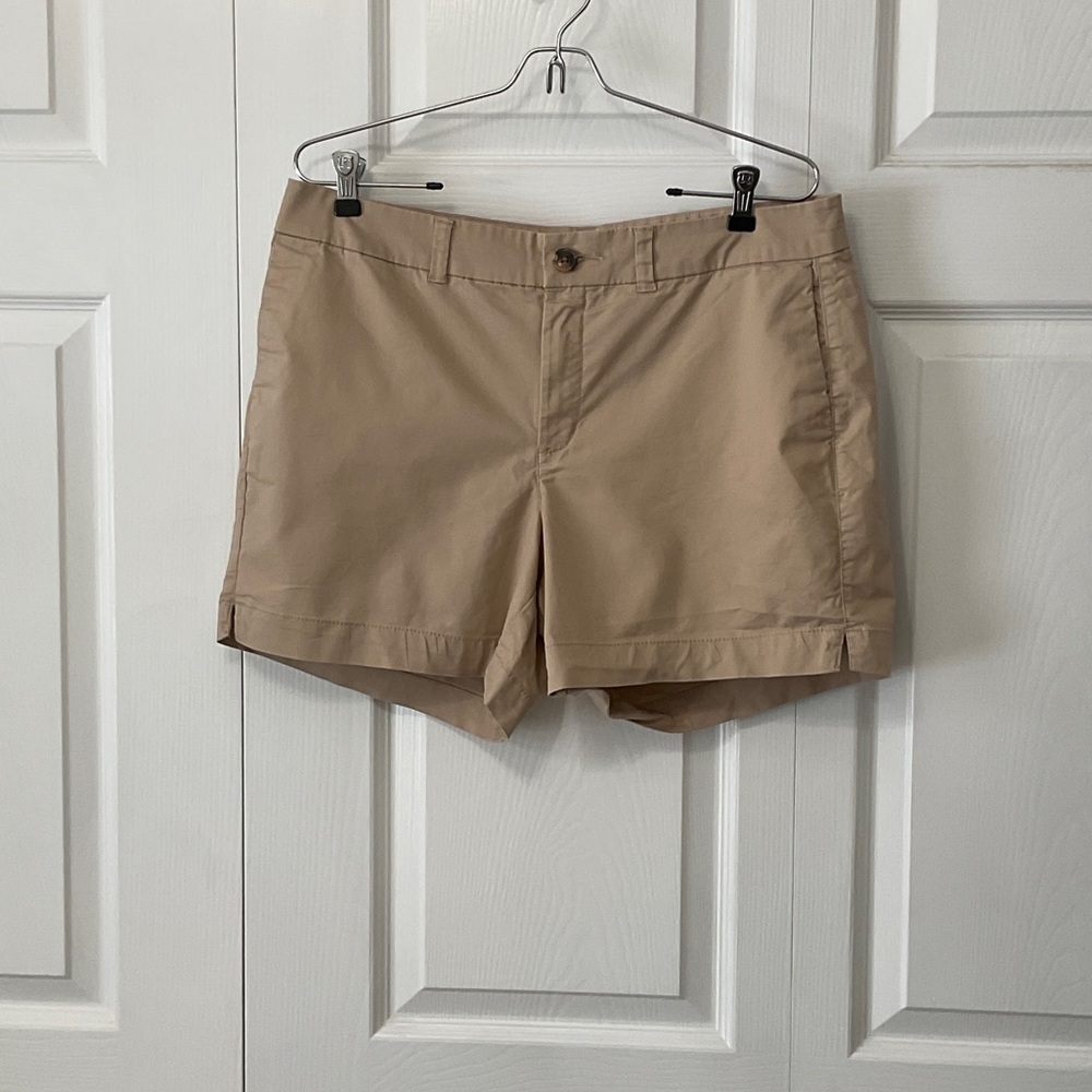 NWOT Old Navy Khaki Everyday Shorts, Size 12, 5” inseam